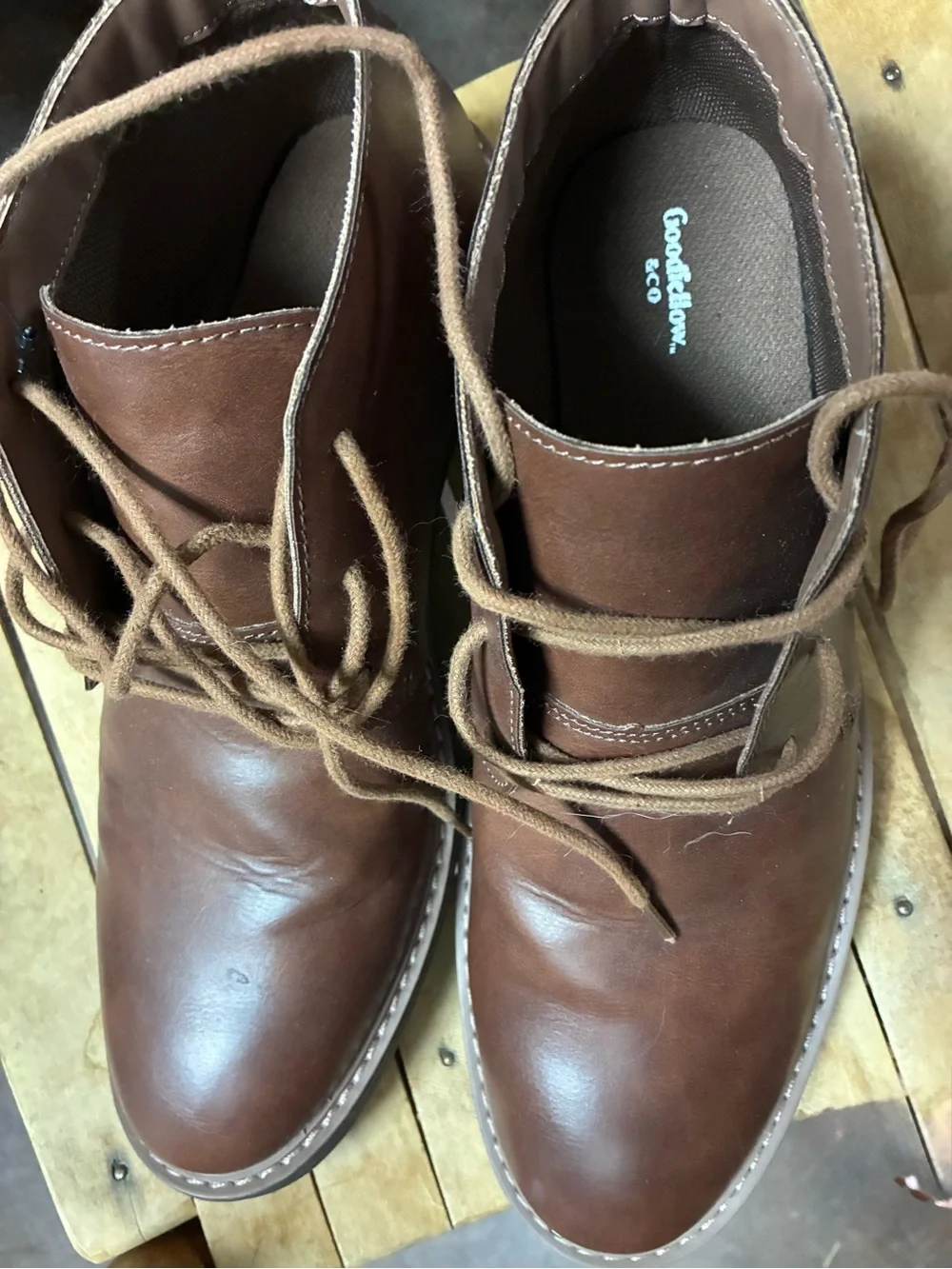 Goodfellow & Co Brown Leather Chukka Boots